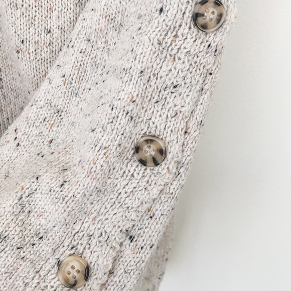 Speckled cream sweater + buttons on sleeves - Picture 5 of 7